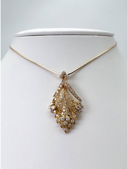 PENDANT WITH DIAMONDS